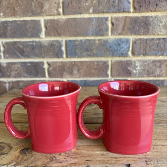 2 Homer Laughlin Fiesta Scarlet D Handle Square Bottom Mugs Fiestaware 12oz READ - Picture 4 of 12